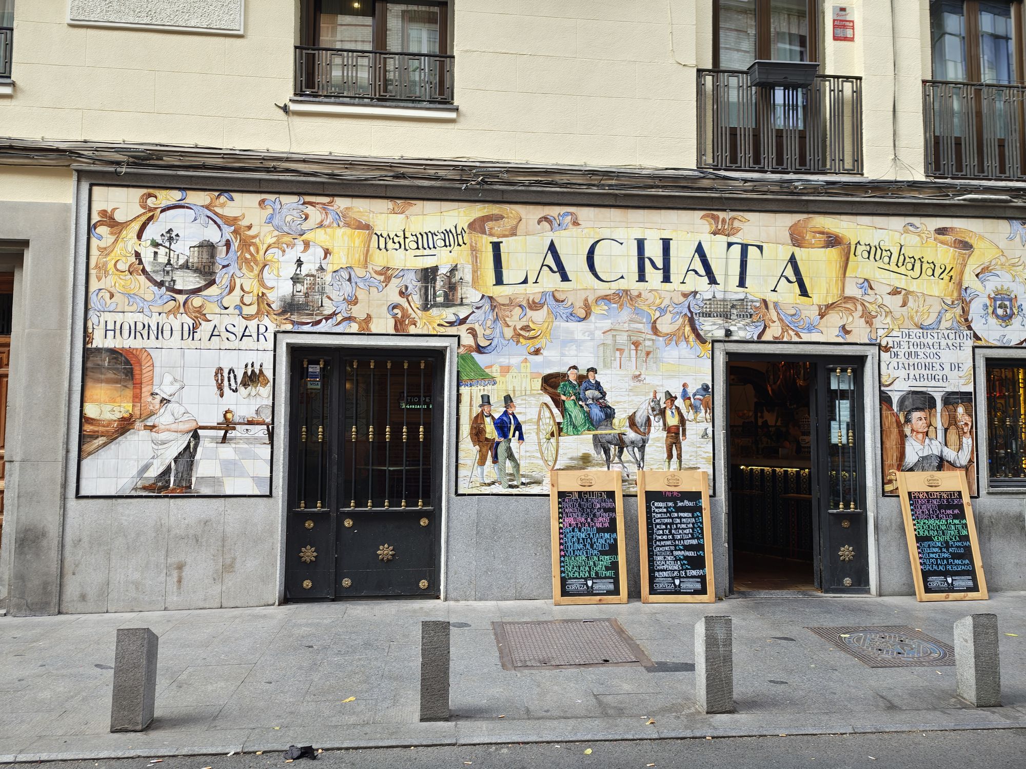 Calle De La Cava Baja Madrid Spain 7