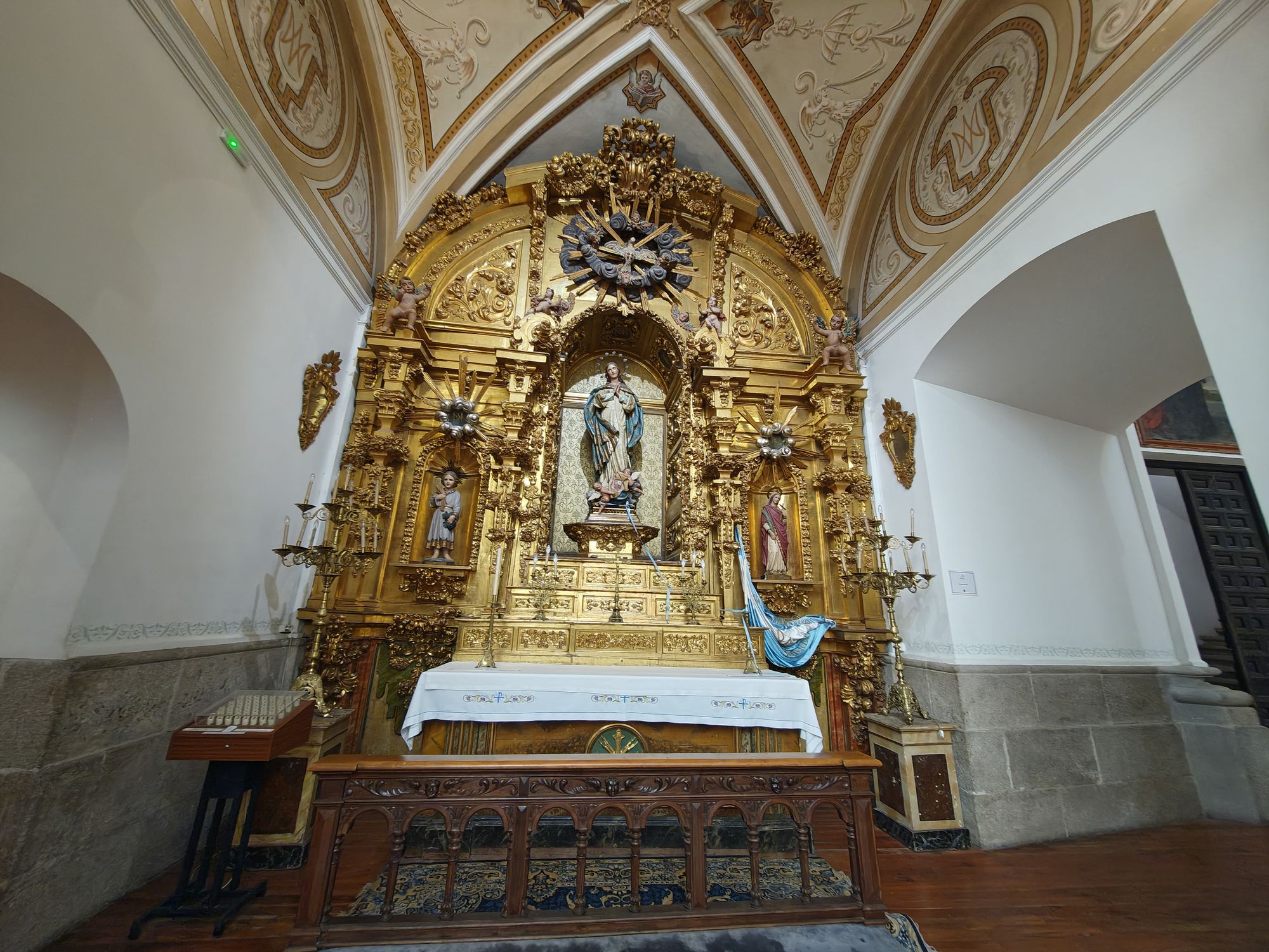 Callejón De Nuncio Viejo Toledo Spain 5
