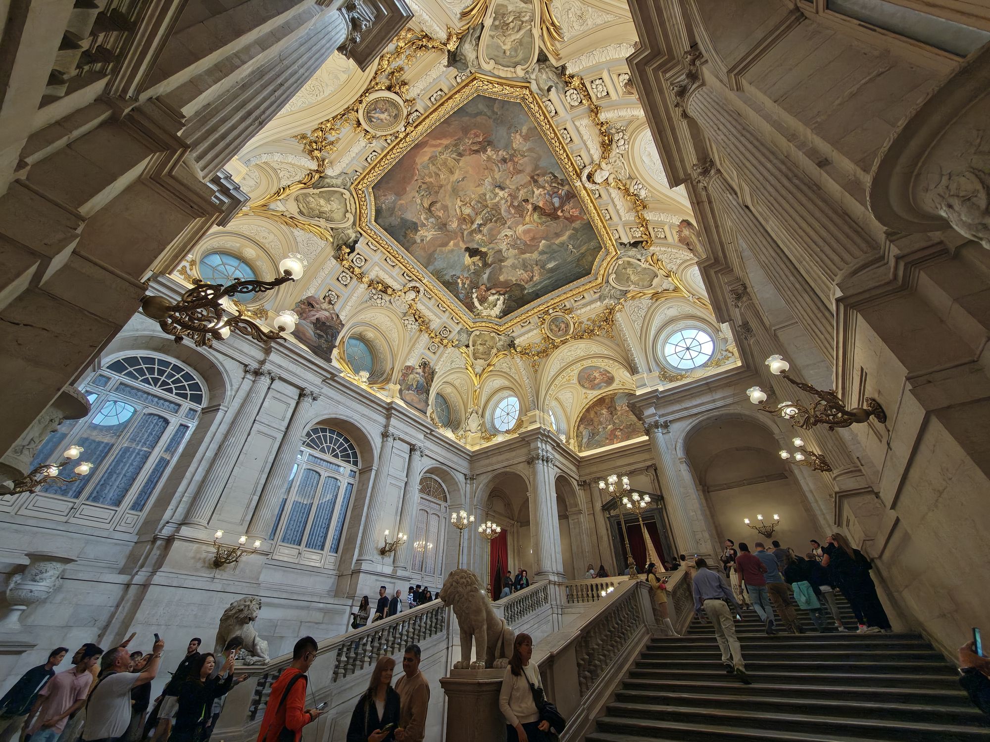 Plaza De La Armería Madrid Spain 12