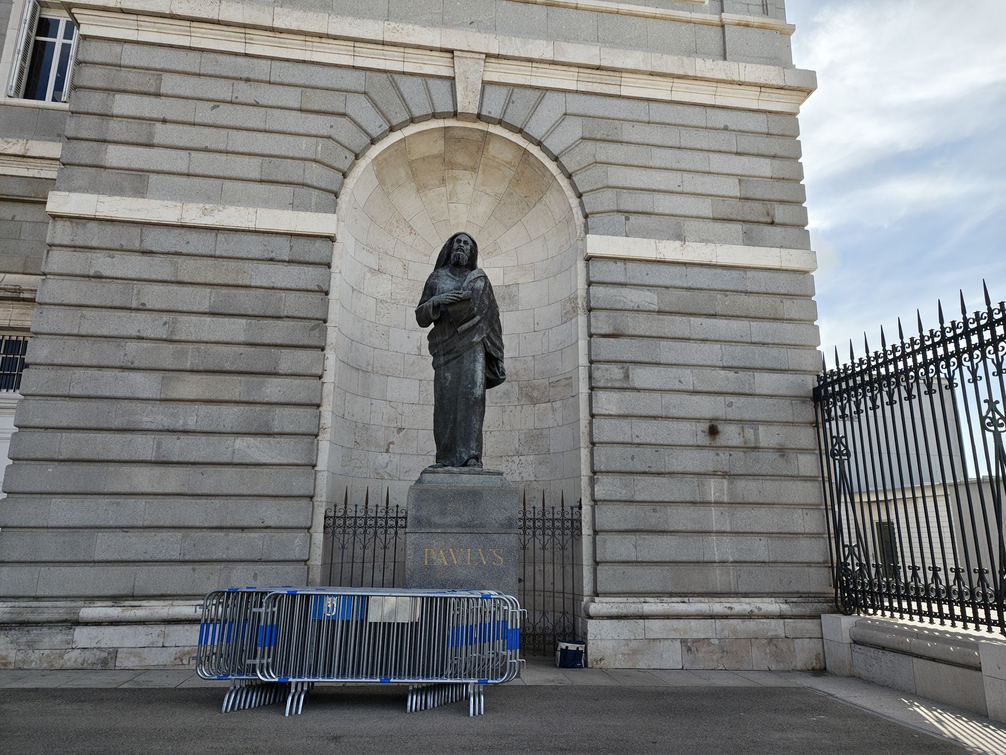 Plaza De La Armería Madrid Spain 120