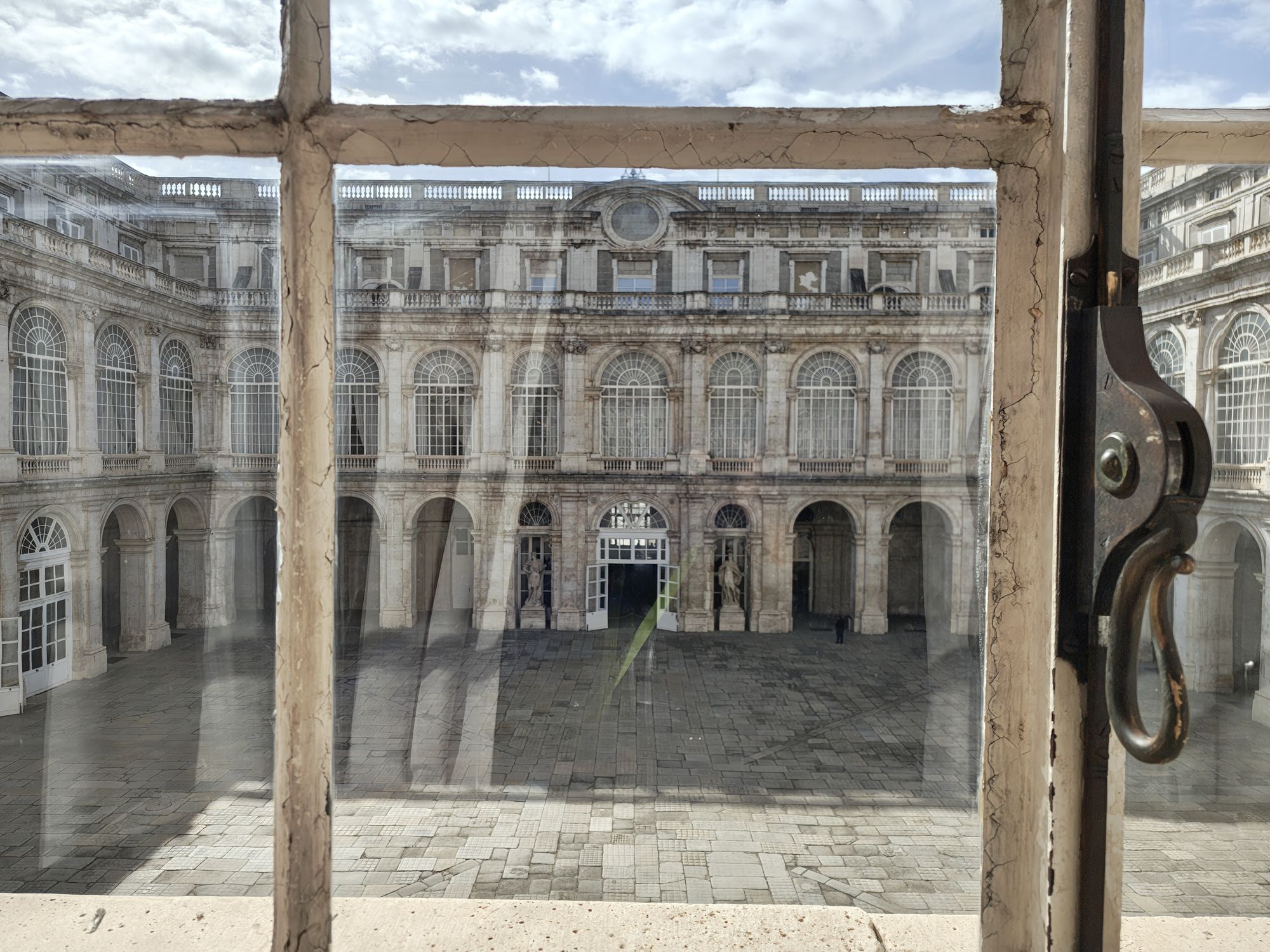 Plaza De La Armería Madrid Spain 121