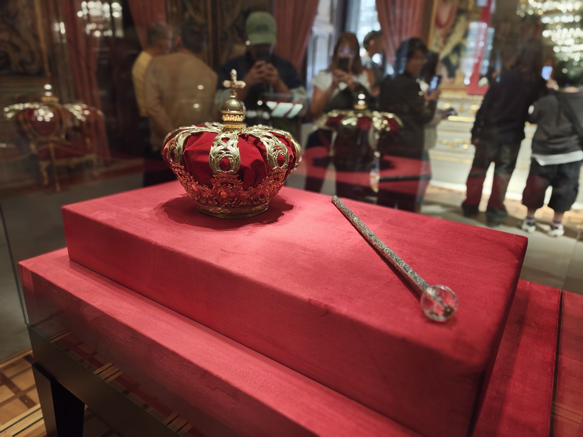 Plaza De La Armería Madrid Spain 13