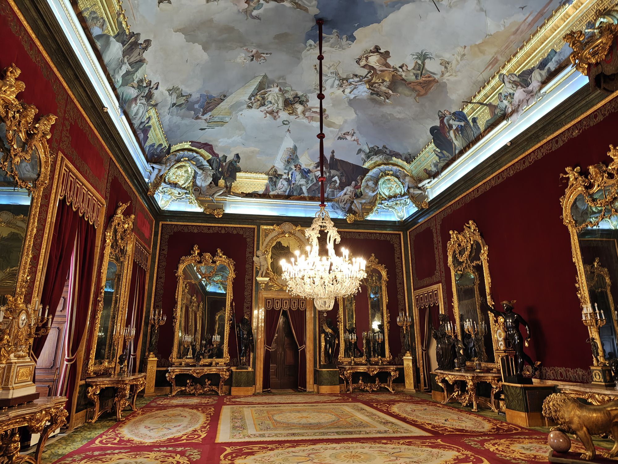 Plaza De La Armería Madrid Spain 70