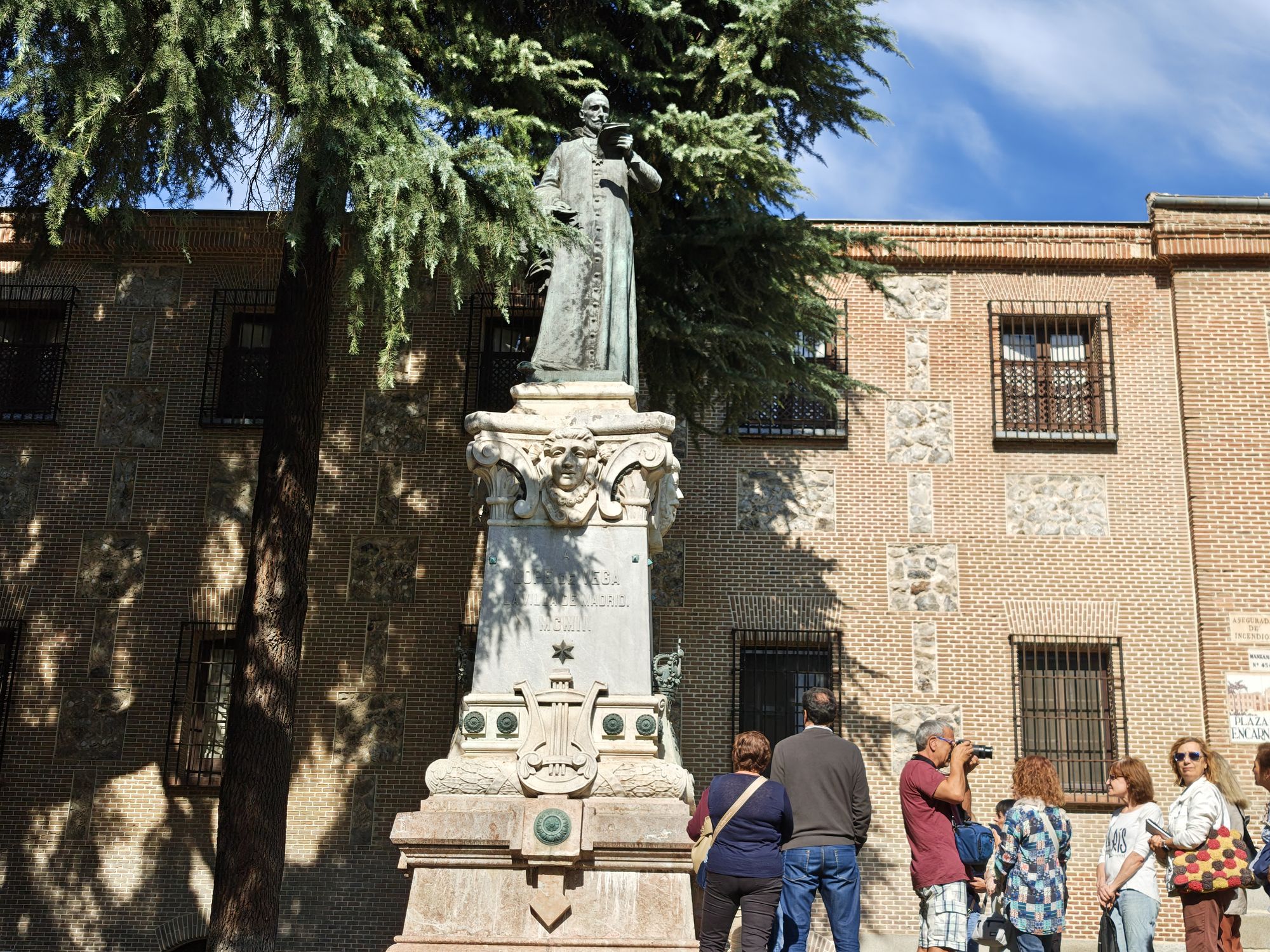 Plaza De La Encarnación Madrid Spain 4