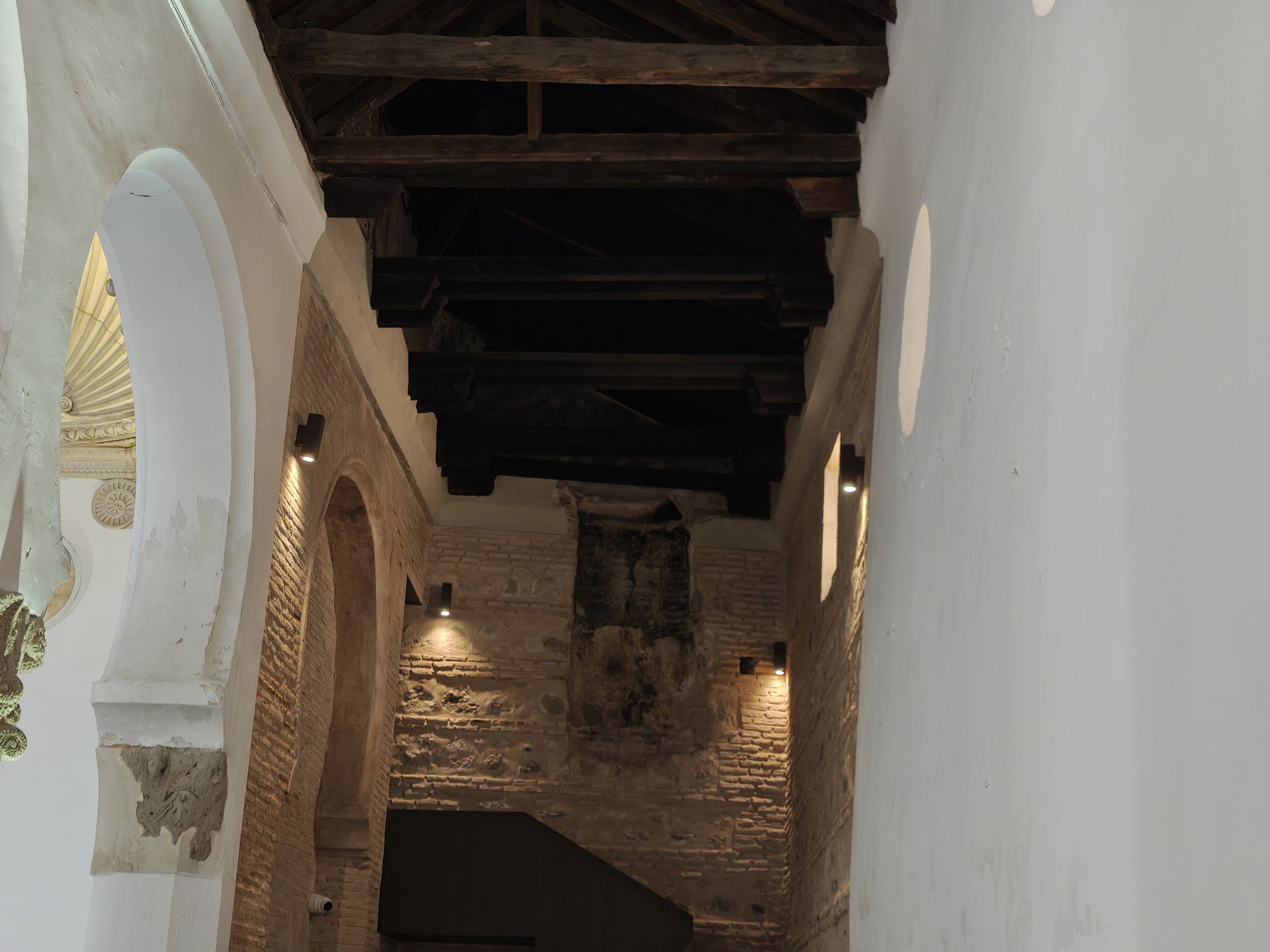 Sinagoga De Santa María La Blanca Toledo Spain 13